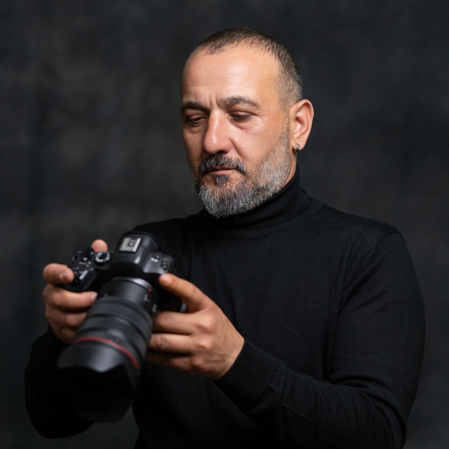 Portrait placeholder for testimonial author
